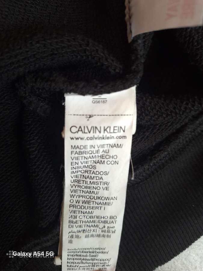 Calvin Klein bliuzonas - nuotraukos Nr. 7