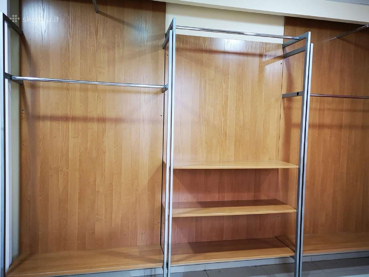 Parduodama prekybinė įranga rūbų parduotuvei - nuotraukos Nr. 2