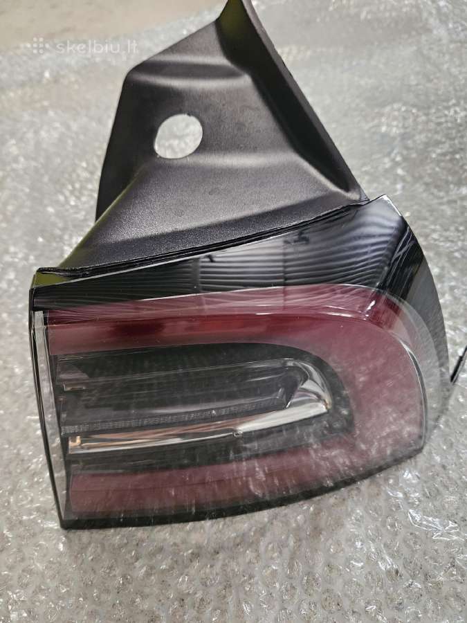 Tesla Model 3 dalys - nuotraukos Nr. 9
