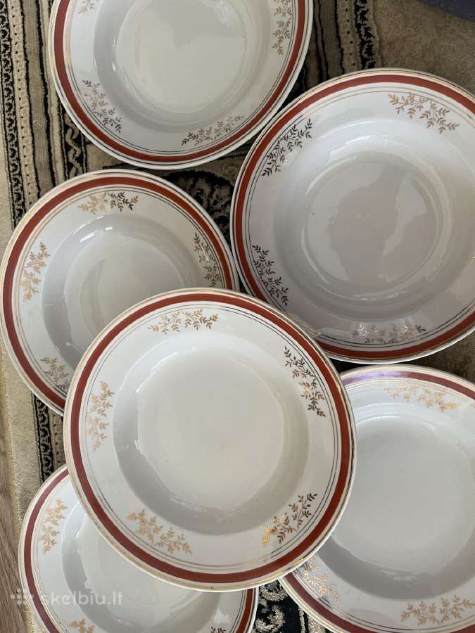 Vintažinės sriubos lėkštės