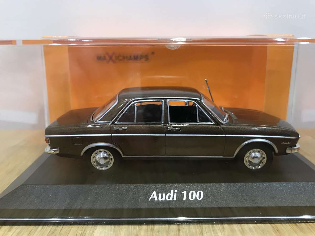 Audi 100 (C1)