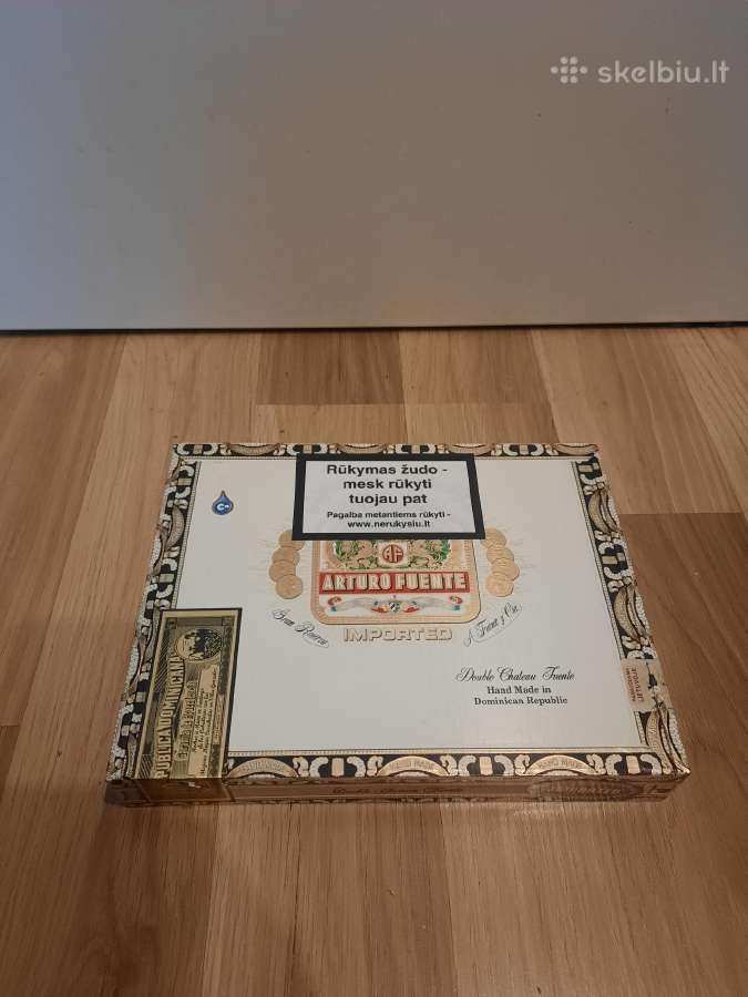 24. Cigarų dėžė Arturo Fuente