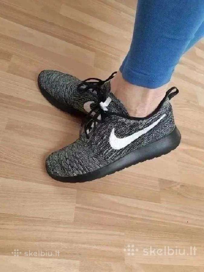Idealios bukles Nike Roshe kedai