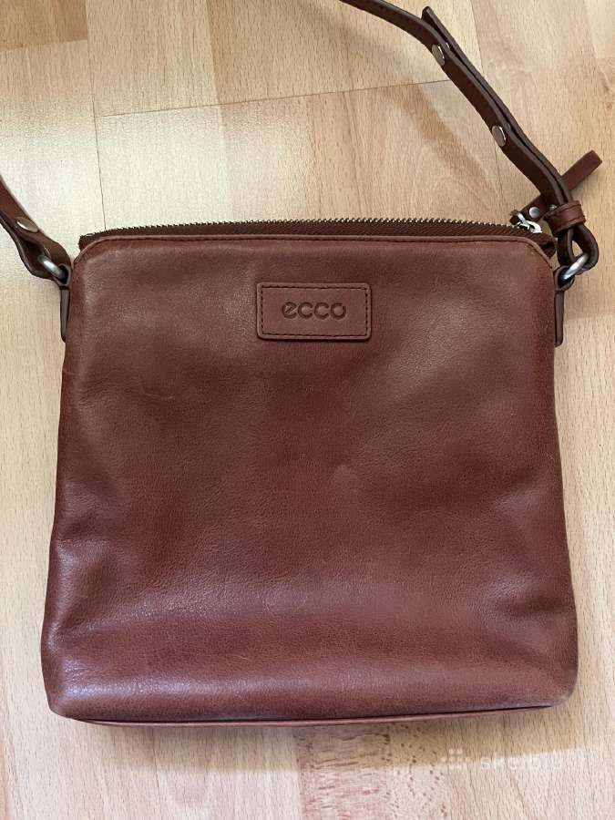 Ecco crossbody rankine
