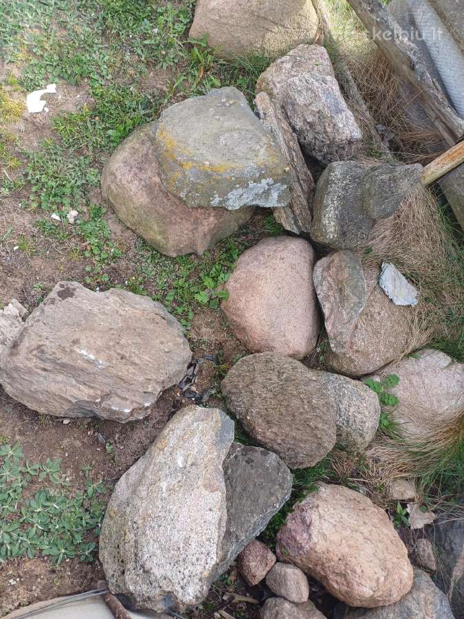 Įvairių dydžių akmenys - nuotraukos Nr. 3