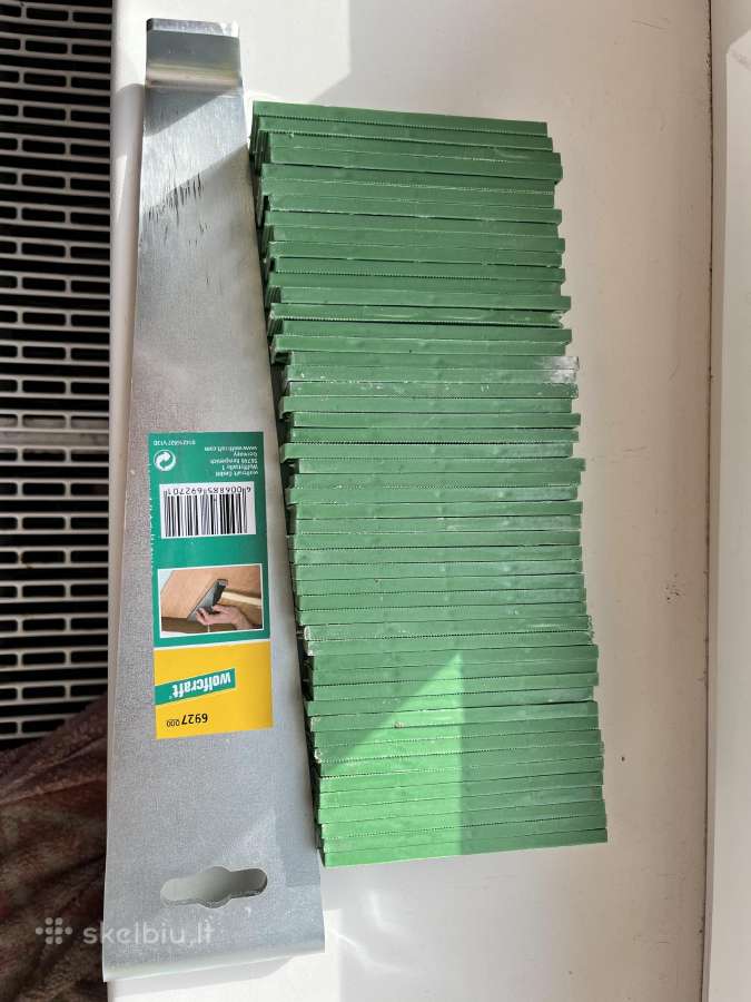 Laminato klojimo irankiai
