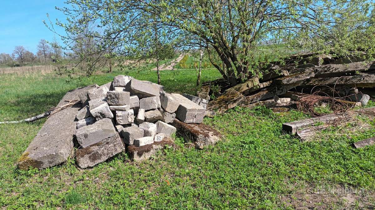 Dovanoju statybini lauza, gruza - nuotraukos Nr. 3