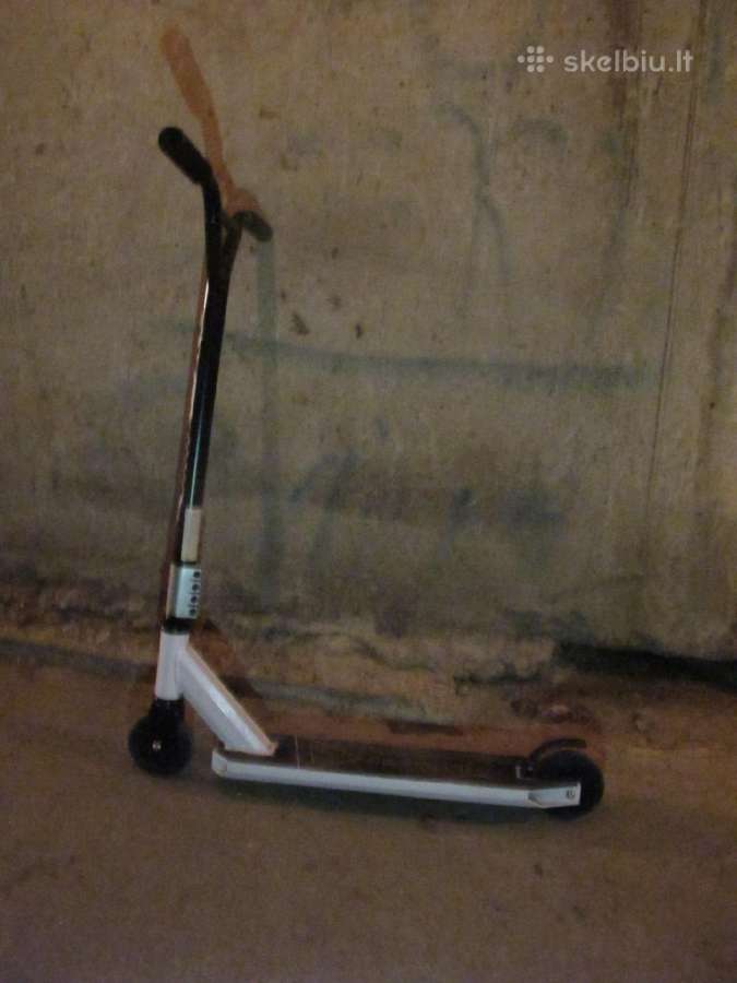 Labai geros būklės tiulinks paspirtukas