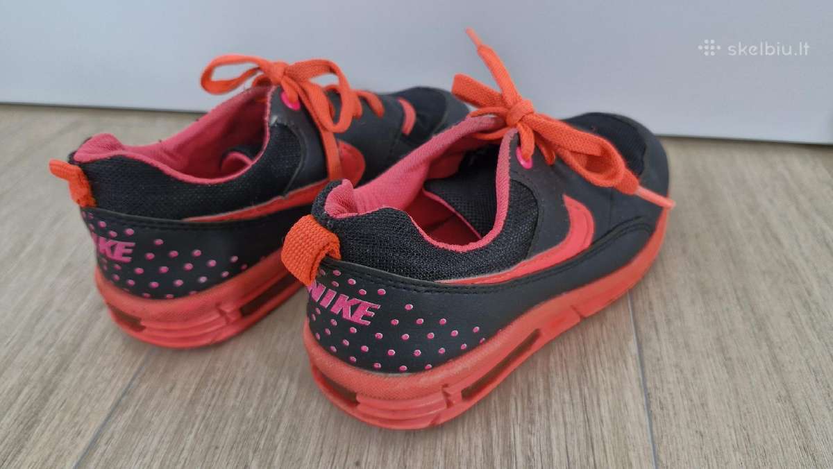 Nike kedukai 30 dydis - nuotraukos Nr. 4