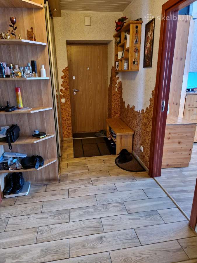 Parduodu 3 kambarių butą