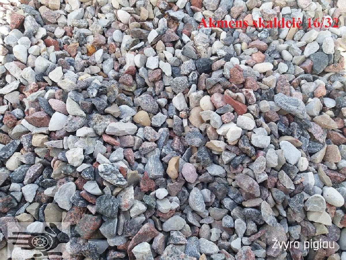 Juodžemis Durpės Žvyras Smėlis Akmenukai - nuotraukos Nr. 4