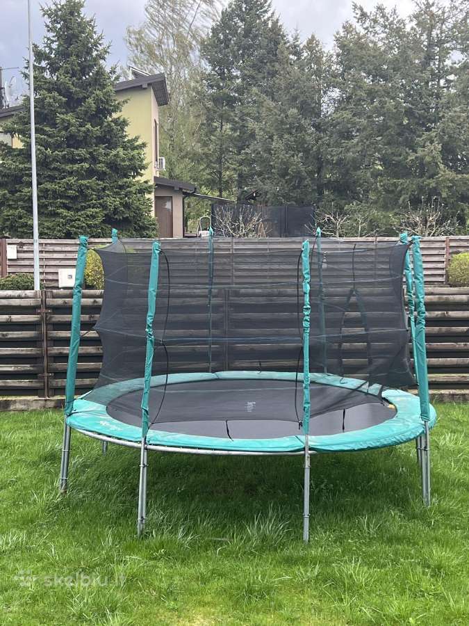 Didelis, kokybiškas ir parvarus batutas