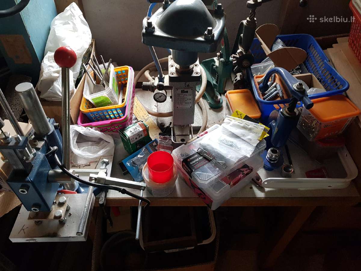 Rankinis presas spaudėms, skylėms, karšto spaudimo