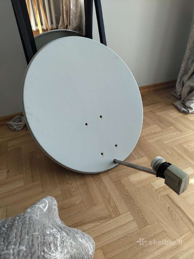 Antena su galvute trikolor, ntv+