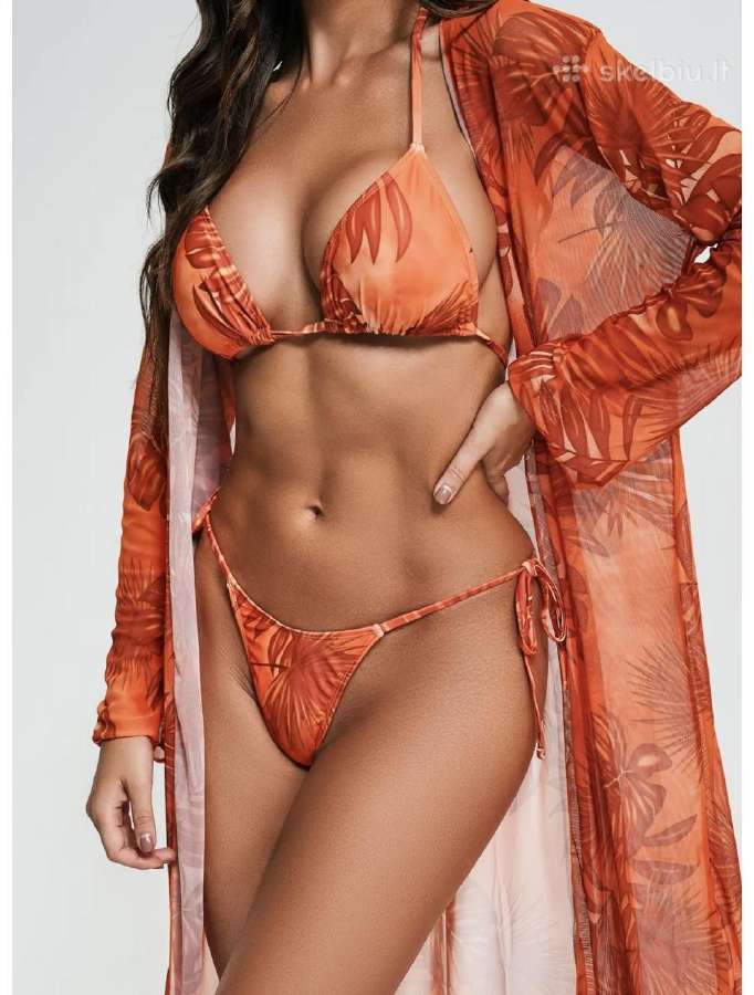 Maudymukas Bella Barnett iš Usa