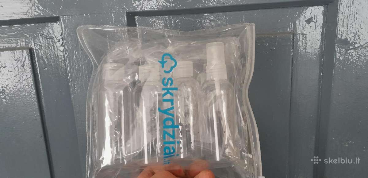 Kelioniniai plastikiniai buteliukai