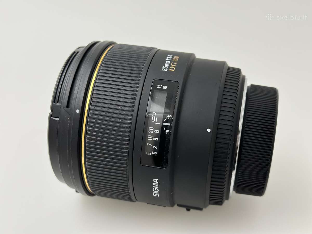 Nikon objektyvai