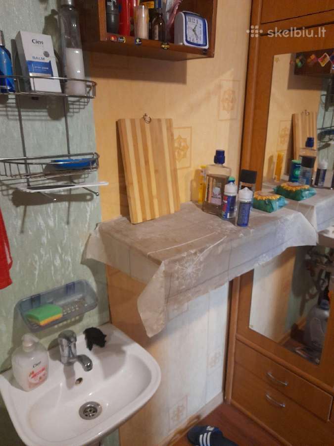 Naujininkai 1k 18m2 butas, savo virtuvė,bendras WC - nuotraukos Nr. 4