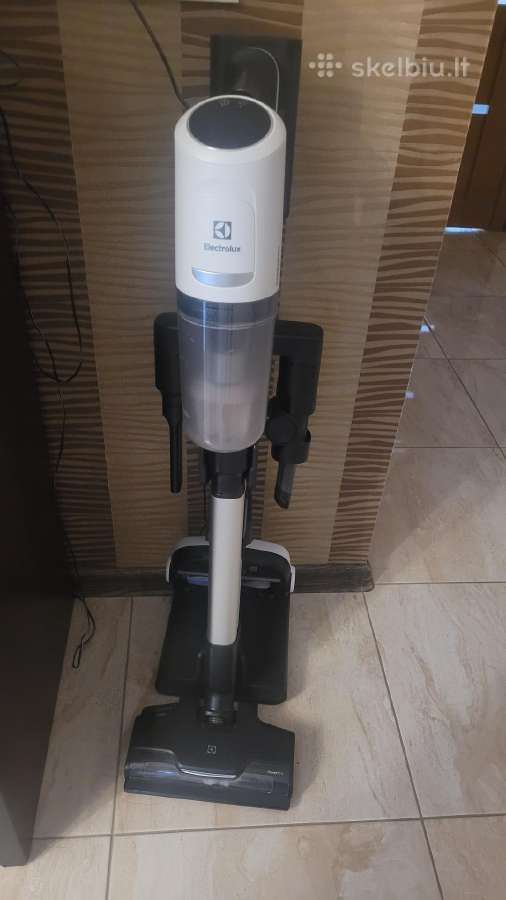 Dulkių siurblys šluota Electrolux 800