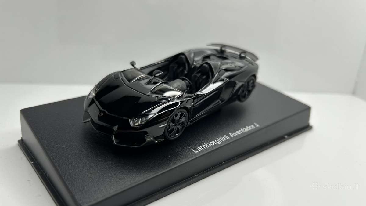 Lamborhini Aventador J