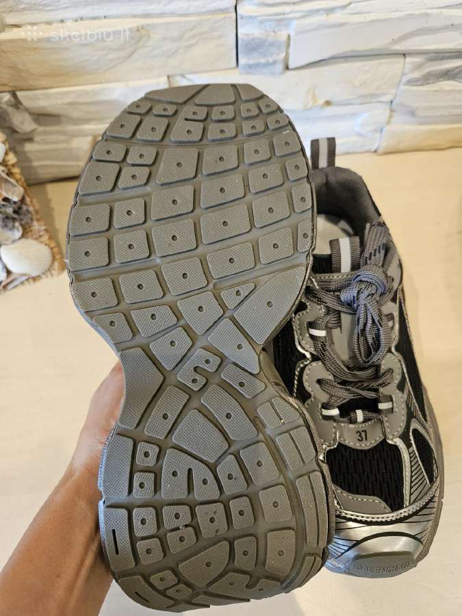Balenciaga kedukai - nuotraukos Nr. 5