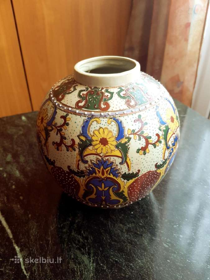 Keramikinė vaza