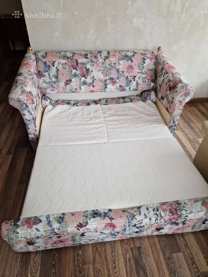 Sofkutė ir kiti baldai . - nuotraukos Nr. 2