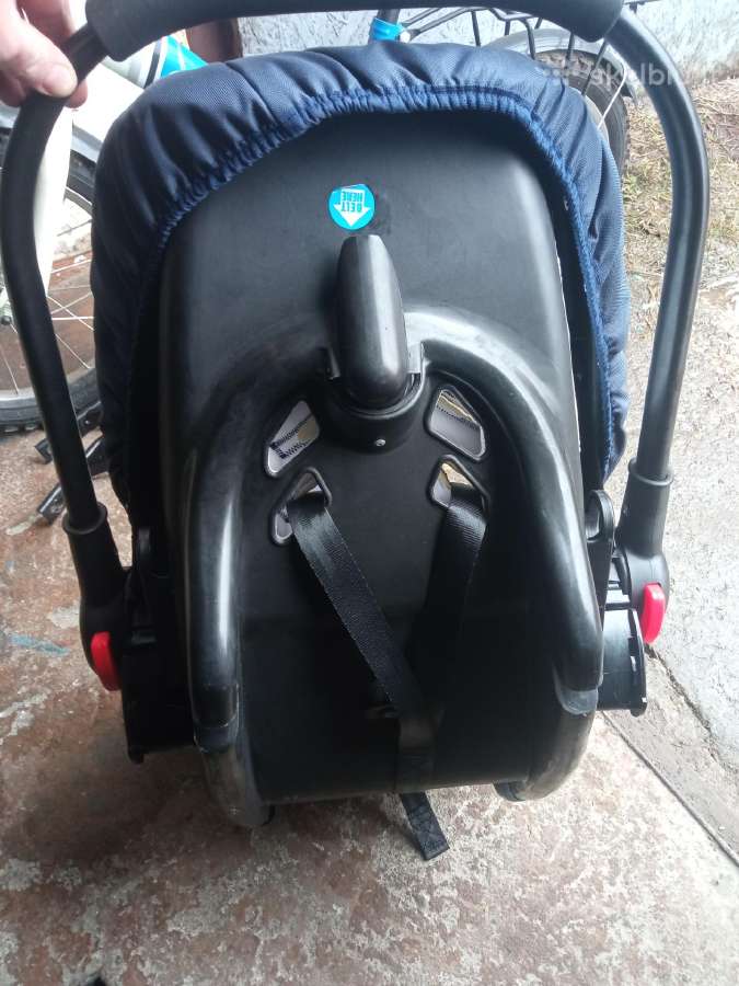 Automobilio kėdutė