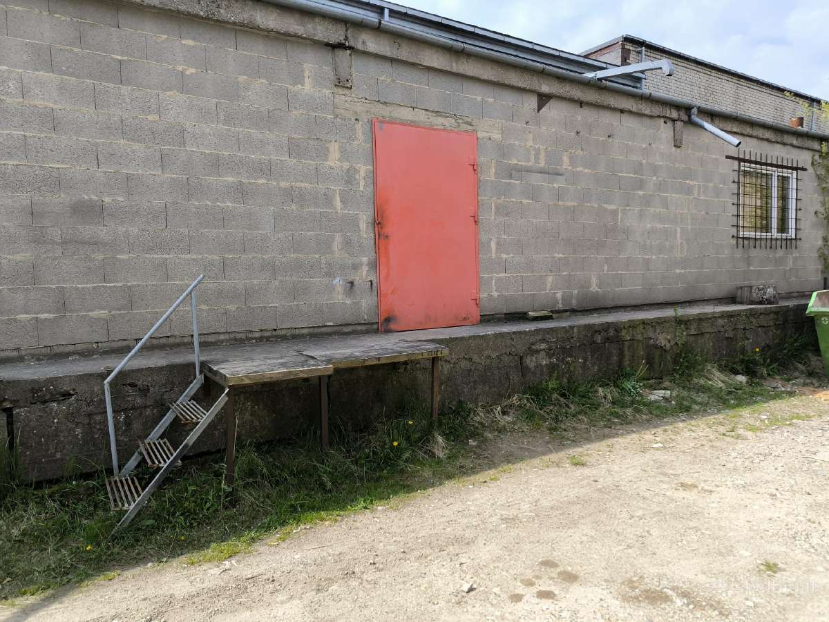 Nuomojamas patalpos sandėliavimui, gamybai.