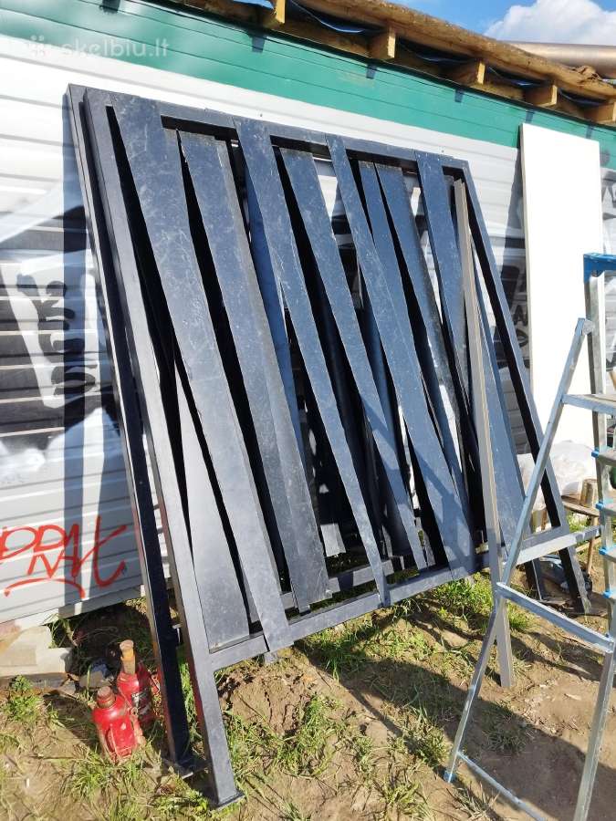 Metalinės dekoratyvinės apsauginės tvorelės