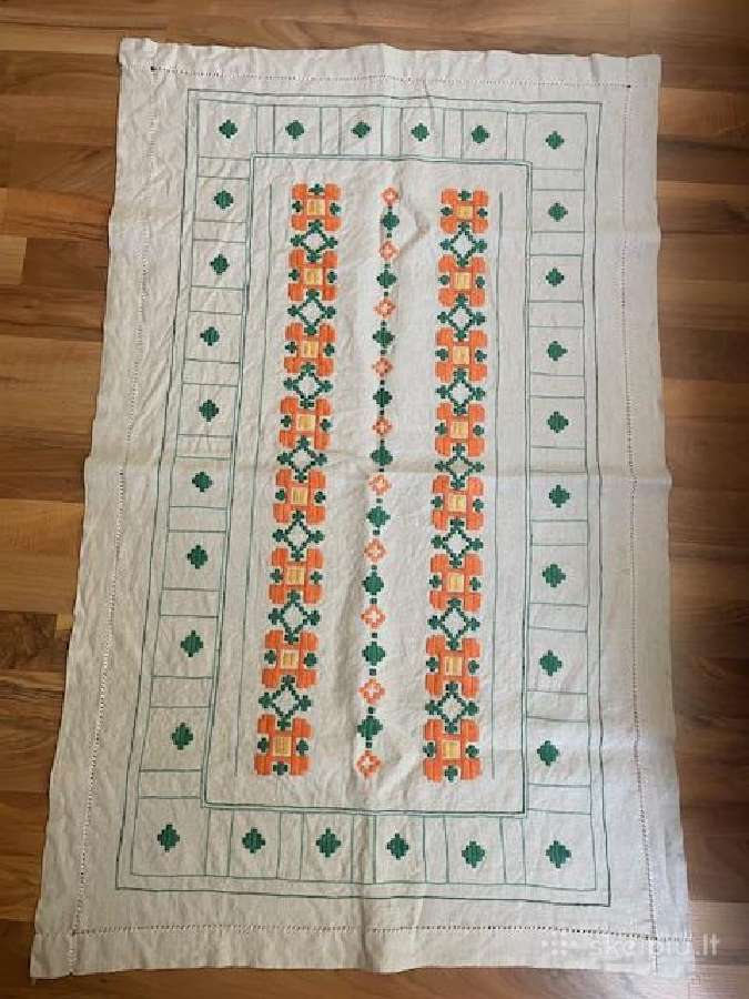 Rankų darbo siuvinėtos lininės staltiesės - nuotraukos Nr. 8