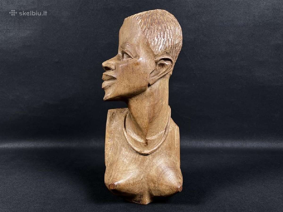 Medinė skulptūra