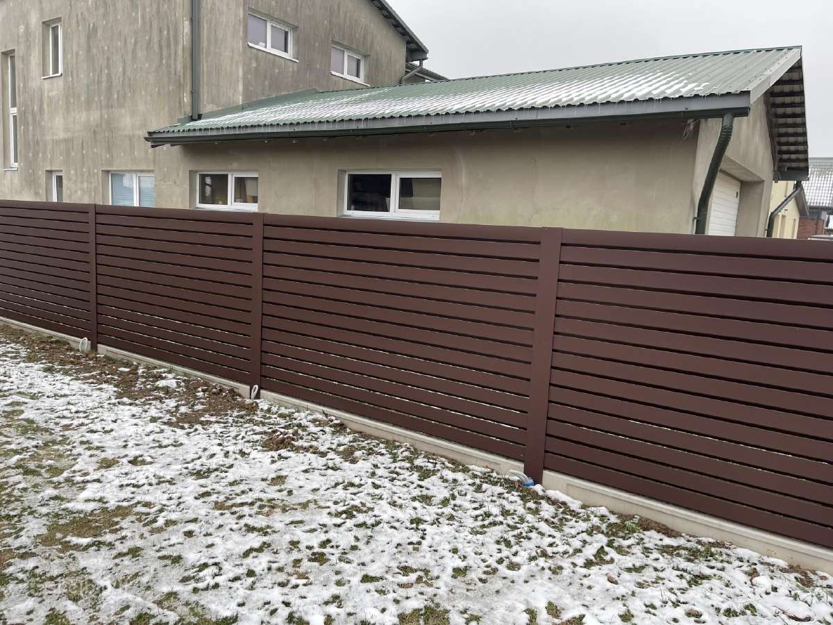 Skardinės žaliuzi,rombo, vertikalios tvoros vartai - nuotraukos Nr. 10
