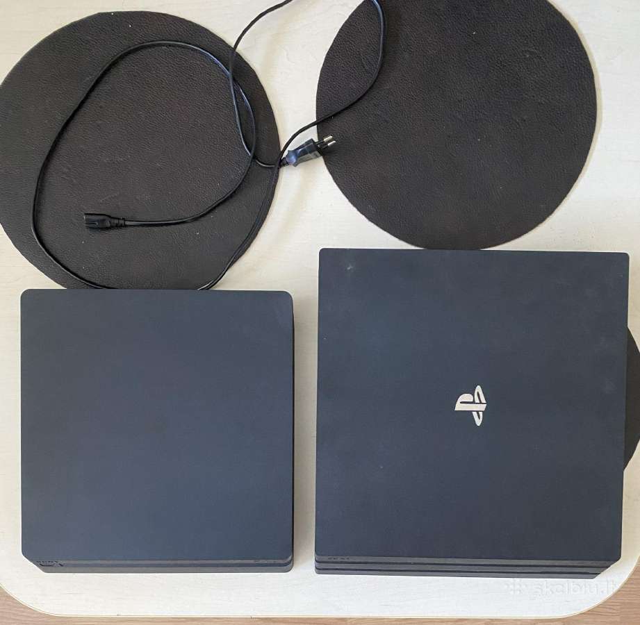 Playstation 4 Pro / Slim