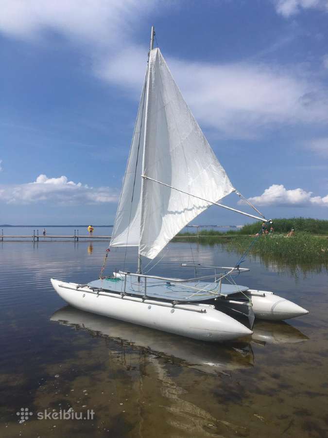 Modernizotas katamaranas “albatros