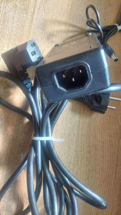 Adapteris 12v - nuotraukos Nr. 3