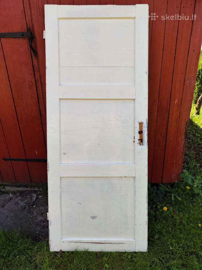 Pušinės durys