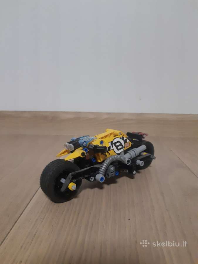 Lego Technic motociklas 42058