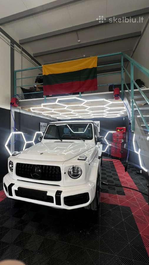 Automobilių poliravimas, salono valymas.