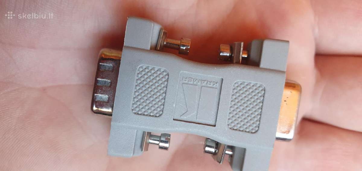 Vga adapteris.