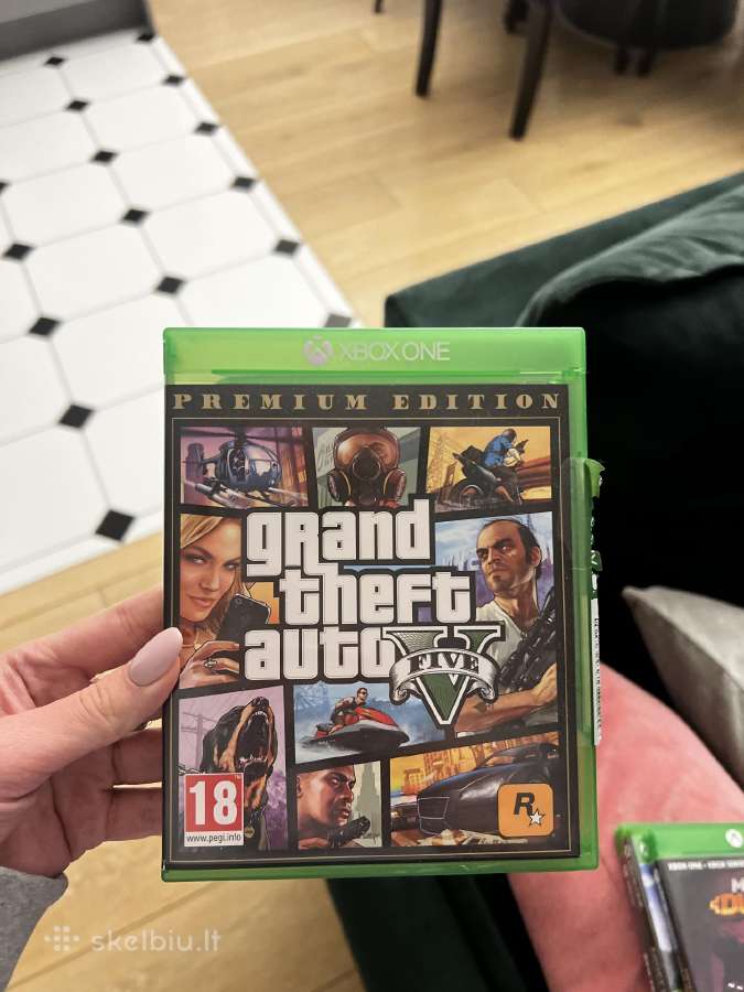Xbox one s + keturi zaidimai - nuotraukos Nr. 6
