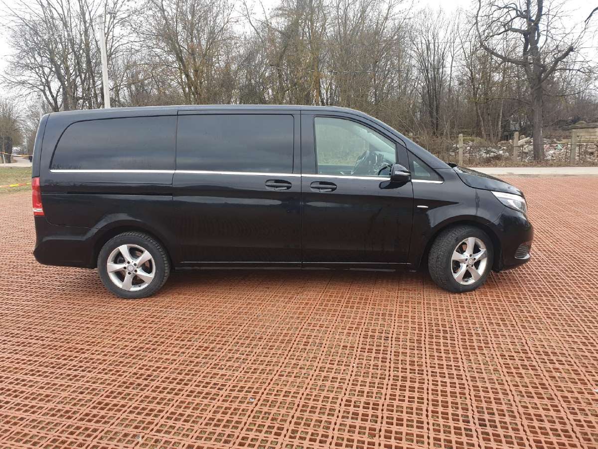 Mikroautobuso Mercedes Benz nuoma su vairuotoju - nuotraukos Nr. 21
