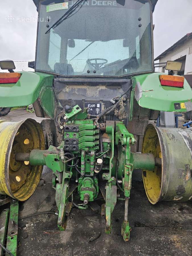 Traktorius John Deere 8300 ardomas dalimis - nuotraukos Nr. 5