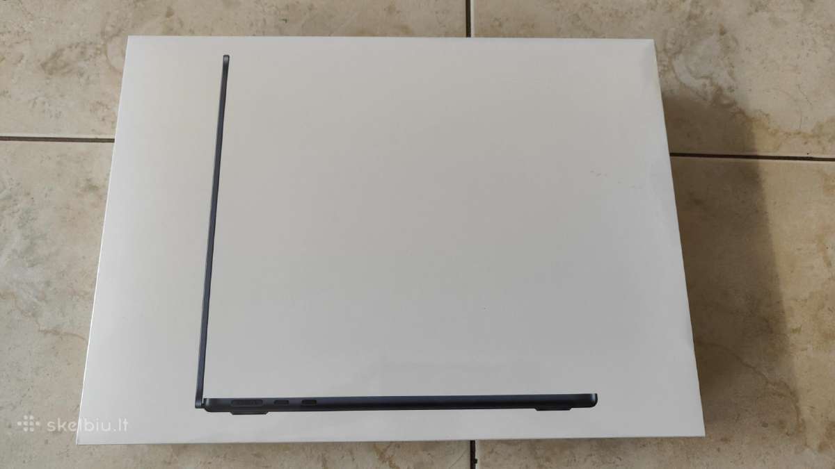 MacBook Air 13.6" m2 256gb