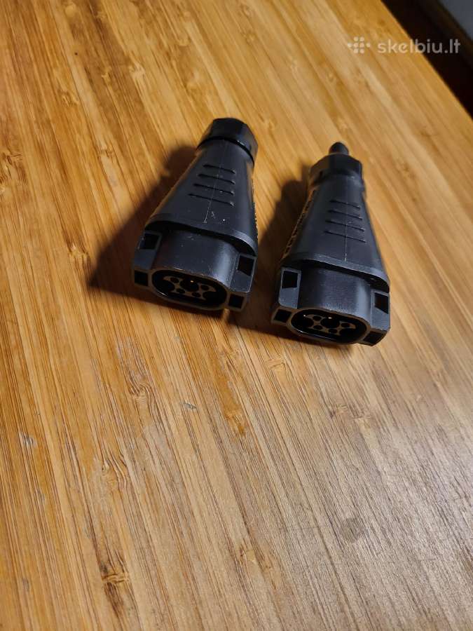 Jungtys saules elektrines mikroinverterio