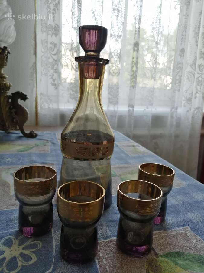 Grafinas su stiklinaitemis (komplektas)
