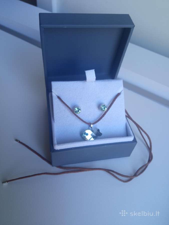 Swarovski pakabukas "Green Fish" (Žalia žuvite).