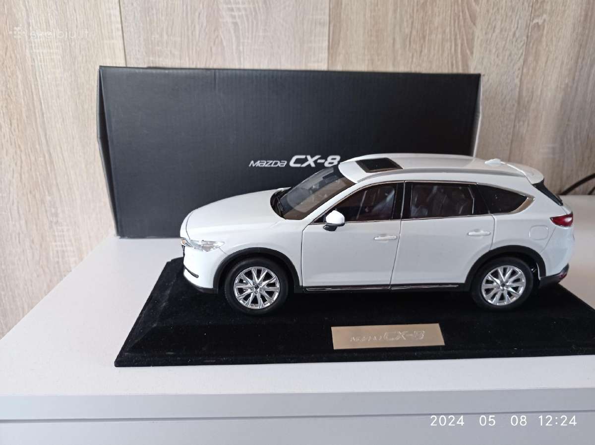 Mazda CX 8 1:18 - nuotraukos Nr. 2