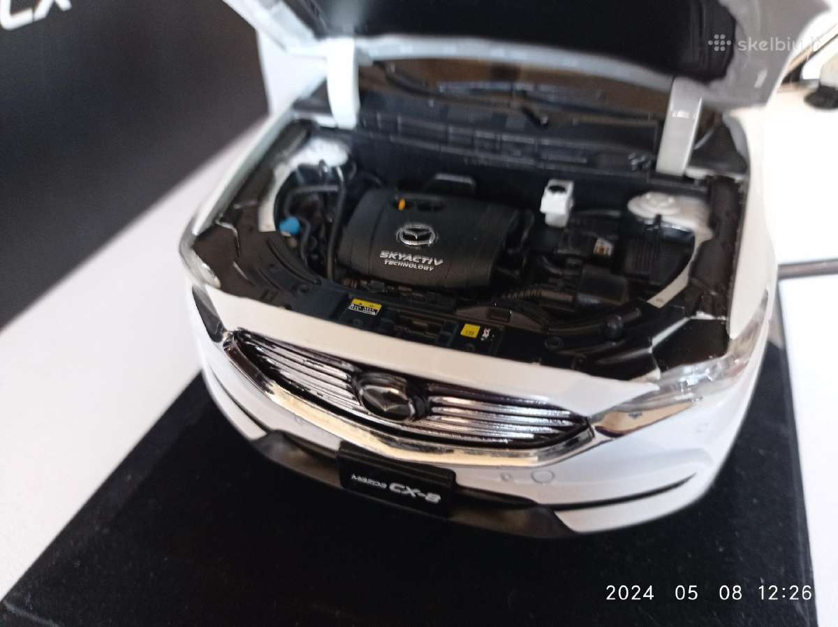 Mazda CX 8 1:18 - nuotraukos Nr. 5