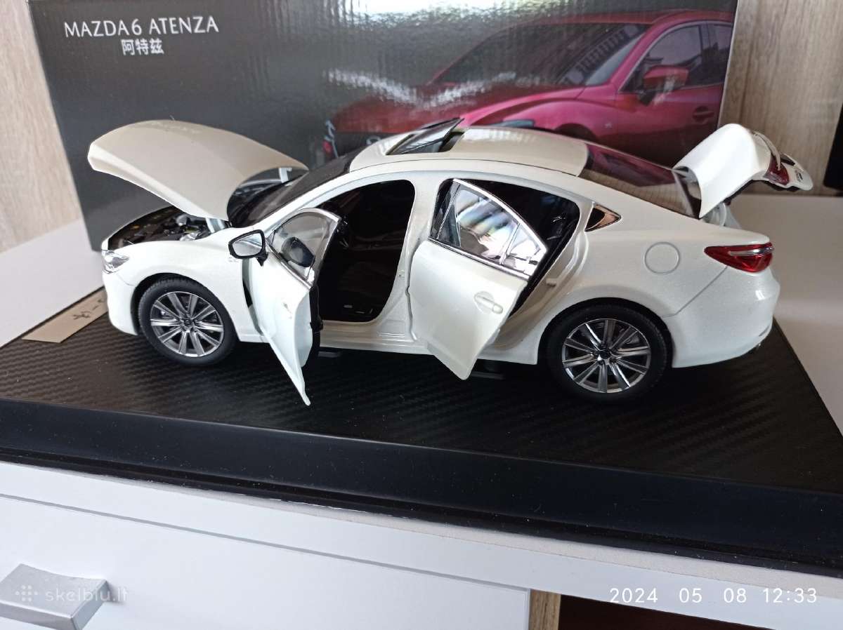 Mazda 6 Atenza 1:18